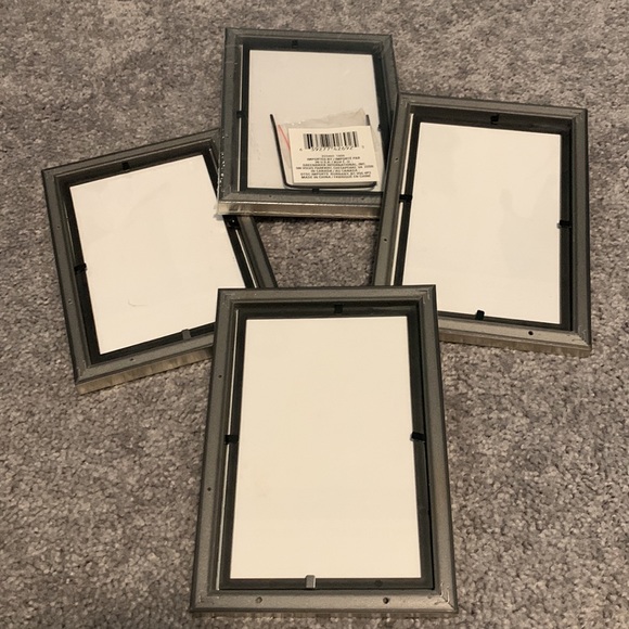 Set of 4 Picture Frames - Picture 2 of 7